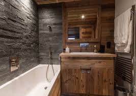 Few things say rustic like natural wood finishes. 45 Best Rustic Bathroom Decor Ideas Designs 2021 Guide