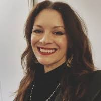 Amie Wallis's Instagram, Twitter & Facebook