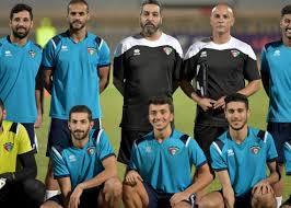 منتخب الكويت لكرة القدم هو ممثل الكويت الرسمي في رياضة كرة القدم. ÙƒØ§Ø±Ø§Ø³ÙƒÙˆ ÙŠÙƒØ´Ù Ø·Ø¨ÙŠØ¹Ø© Ù…Ù‡Ø§Ù…Ù‡ Ù…Ø¹ Ø§Ù„Ø£Ø²Ø±Ù‚ Ø§Ù„ØªÙŠØ§Ø± Ø§Ù„Ø§Ø®Ø¶Ø±