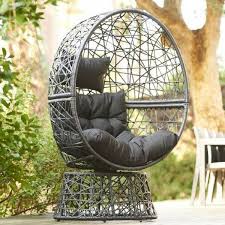 Inspirations Balcon Terrasse Jardin Un Fauteuil De Jardin Rotatif 360 Resine Tressee Chez Gifi Hanging Chair Decor Home Decor
