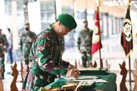 Explore tweets about #pangkostrad on twitter. Resmi Mayjen Tni Eko Margiyono Jabat Pangkostrad Media Apa Kabar