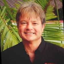 Maurice Lake's Instagram, Twitter & Facebook