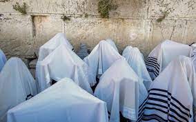 Thousands At Western Wall For Traditional Passover Priestly Blessing Ceremony The Times Of Israel