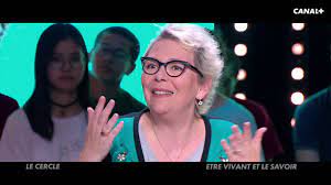 La mise en abyme est quelque peu abyssale : Debat Sur Etre Vivant Et Le Savoir Youtube