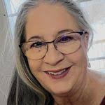 Carolyn Helgeson's Instagram, Twitter & Facebook