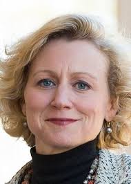 Small colleges seek benefits of downsizing tuition costs