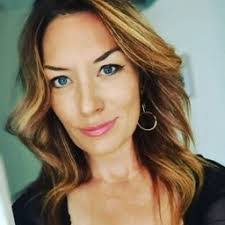 Sarah Ronan's Instagram, Twitter & Facebook