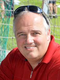 Seite 10 Sportwissenschaft Nüchternlauf Seite 8 Bildung Laufen voll im  Trend Seite 22 Fitness Generationenbewegungsfest