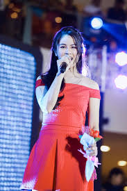 Just spread love and be not afraid to love. Lemon Greentea Kisses Delavin Spreads Good Vibes At Trinoma For Vivo V9 Mall Tour