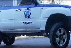 Το μαντούδι , είναι μία πανέμορφη κωμόπολη στη βόρεια εύβοια που συνδυάζει βουνό και θάλασσα. Istiaia Eyboias Xeiropedes Se Andra Gia Kalliergeia Narkwtikwn Fwto Video Grtimes Gr