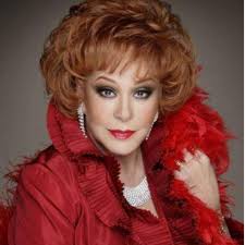 Silvia Pinal siempre fue una mujer muy guapa y con su talento creó un  legado extraordinario.😍👇  https://www.univision.com/famosos/muere-silvia-pinal-trayectoria?utm_campaign=ImageFamosos&utm_medium=social&utm_source=facebook