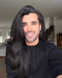 Vaughn Long's Instagram, Twitter & Facebook