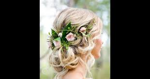 Regarder, ce n'est pas si complique. 5 Coiffures De Mariage Pour Cheveux Mi Longs Puretrend