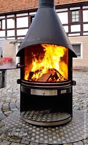 Aussenkamin Grillkamin Aus Edelstahl In Aktion Grillkamin Aussenkamin Grillkamin Edelstahl