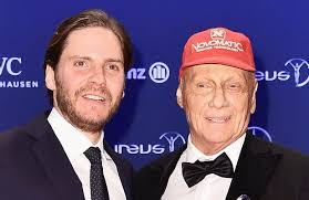 Daniel brühl as niki lauda in rush: Niki Lauda Austrian Formula One Legend Portrayed In The Film Rush Dies At 70