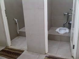 Desain rumah minimalis 3 kamar ukuran 10 x 8 meter. Desain Kamar Mandi Kloset Jongkok Wc Jongkok Desain Toilet Desain Kamar Mandi Kamar Mandi Minimalis