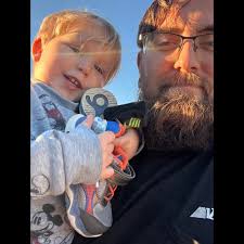 What could be causing headlights and internal lights to dim in a 2014 Dmax  after installing a new battery and control hub?