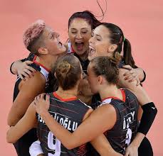 Filenin sultanları d grubu'nda ilk maçını romanya ile yapacak. Muharrem Ince On Twitter Avrupa Voleybol Sampiyonasi Nda Basarili Bir Baslangic Yapan Fileninsultanlari Ni Gonulden Kutluyorum Macin En Skorer Oyuncusu Ebrar Karakurt U Tebrik Ediyor Hepinizle Ayri Ayri Gurur Duyuyorum Https T Co Vgkvknqdwk
