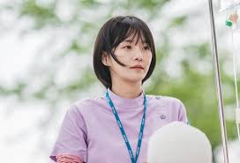 The series tells an unusual romance story between two people who end up healing each other's emotional and psychological wounds. Trailer Impressions It S Okay To Be Not Okay The Kraze