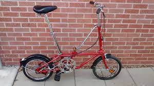 I always like making bike finds of this sort; Big Dummy Daddy New Old 3 Speed Dahon Classic Iii