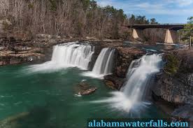 Book your cabin rental in mentone, all online today! Cabin Rentals In Alabama With Incredible Waterfalls Nearby Alabama Waterfalls
