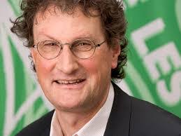 Geri Muller's Instagram, Twitter & Facebook