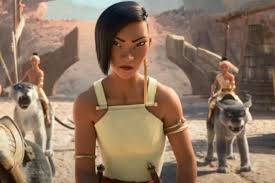 But when an evil force threatened the land, the dragons now, 500 years later, that same evil has returned and it's up to a lone warrior, raya, to track down the legendary last dragon to restore the fractured land. Warrior Princess Fights To Save Humanity In Raya And The Last Dragon Trailer Ars Technica