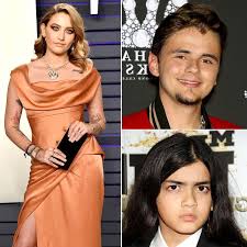 Michael Jackson S Kids Where Are They Now Us Weekly Michael Jackson S Son Michael Jackson Kids Blanket Michael Jackson