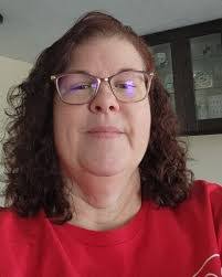 Merle Nowlin's Instagram, Twitter & Facebook