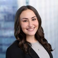 Anna Brickman's Instagram, Twitter & Facebook