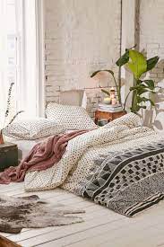 You will find 10 hippie bedroom models in the article that seem unusually creative. 40 Bohemian Bedrooms To Fashion Your Eclectic Tastes After