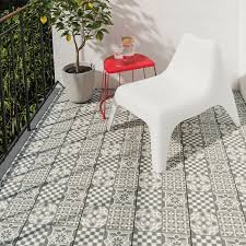 Mallsten Bodenrost Aussen Grau Weiss Ikea Osterreich In 2020 Aussenboden Ikea Aussen