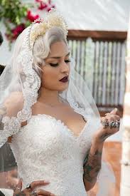 Buzzfeed Application See How One Latina Bride S Dia De Los Muertos Inspired Wedding Was Better Than Anyone S Bride Latina Wedding Rockabilly Wedding