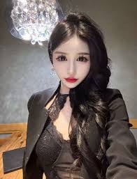 重庆TS CD圈探秘：人妖群体的真实生活与自我认同_郑州变装,上海变装,昆明变装,武汉变装,青岛变装会所,郑州ts,上海ts,昆明ts俱乐部,武汉ts 俱乐部,青岛ts俱乐部