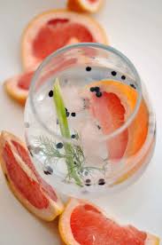 Fennel Black Pepper And Grapefruit Gin And Tonic This Healthy Table Recipe Gin And Tonic Gin Tonic Cocktails Grapefruit Gin And Tonic