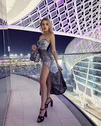 Der nachtclubbesitzer marcus prinz von anhalt, damals noch marcus eberhardt, hatte sich 2006 für eine stattliche summe von frederic adoptieren lassen. Bip Amelie Verrat Was Lauft Zwischen Ihr Und Prinz Marcus Promiflash De