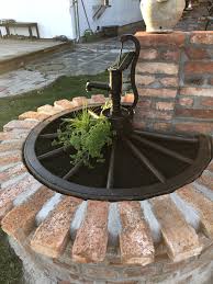 Kreatives Krauter Beet Gartenbrunnen Vorgarten Ideen Brunnen Garten