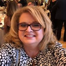 Lana Roach's Instagram, Twitter & Facebook