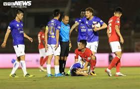Chấn thương nặng của hùng dũng có thể khiến đt việt nam gặp khó khi thầy trò park hang seo còn 3 trận quyết định ở bảng g vòng loại thứ 2 world cup 2022 khu anh đã được chuyển đến bệnh viện đa khoa vạn hạnh ở tp. N9bw9m Z1btz7m
