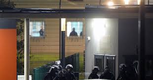 Le témoignage de frédéric eko en savoir plus : Prison Conde Sur Sarthe La Prise D Otages A Pris Fin Dans La Nuit