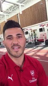 How do you say Sead Kolasinac?