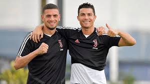 Widely regarded as one of the greatest players of all time, ronaldo holds the record for most goals and assists in the uefa champions. Merih Demiral Cristiano Ronaldo Ile Anisini Anlatti Haydi Turco