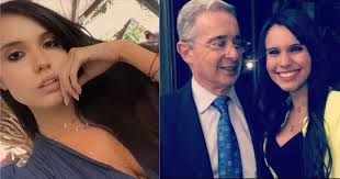 Jun 24, 2021 · el expresidente álvaro uribe criticó a la alcaldesa de bogotá, claudia lópe z, por las protestas registradas en los últimos días en la capital del país. La Joven Por La Que Llaman Sugar Daddy A Alvaro Uribe Colombia Me Gusta