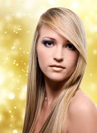 Bequem, einfach zum stylen und feminin bieten sie mehrere mögliche frisuren zu jedem anlass. Schone Frisuren Fur Glatte Haare Bilder