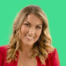 Kim Thibault's Instagram, Twitter & Facebook