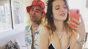 All images, video footage and other media are copyright to their respective owners, no copyright infringement is intended. Bella Thorne Und Ex Mod Fetzen Sich Wegen Hochzeits Video Promiflash De