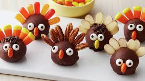 Here are some of the cutest and easiest thanksgiving treats i have come across so far. Thanksgiving Recipes Bettycrocker Com