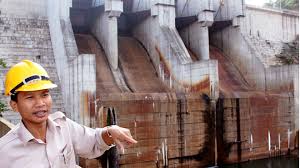 Thủy điện thiếu nước giữa mùa mưa