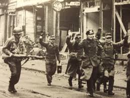 Der warrior liberator steht in der hauptstadt deutschlands, berlin, im treptower park. Als Der Krieg Ins Sauerland Kam 11 April 1945 Der Kreis Olpe Wird Besetzt Woll Magazin Sauerland Woll Magazin Sauerland