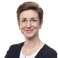 PwC auf der PoP 2021-Konferenz: Virtual Reality als Selbsterfahrung und  Paradoxien im Leadership managen